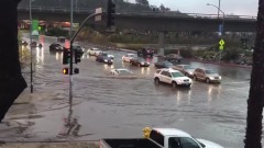 La Lamborghini sfida l'alluvione