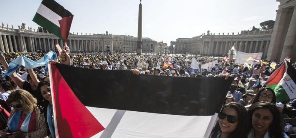 Piazza san Pietro palestinesi a canonizzazione suore