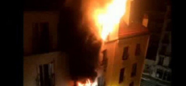 Incendio condominio Parigi