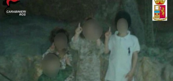 Terrorismo: atti, in foto 4 bimbi esaltano martirio