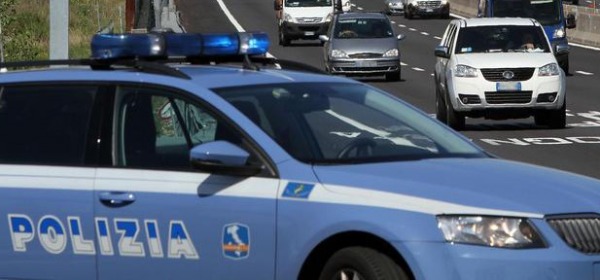 Polizia in autostrada - foto di repertorio