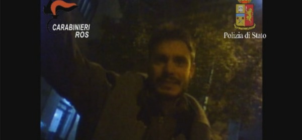 REGENI IN UN FOTOGRAMMA DEL VIDEO